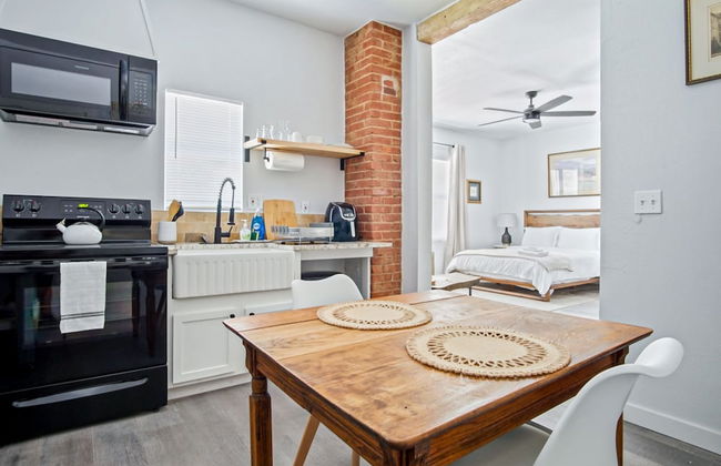 Adorned Studio 3min-asian Dist Rain Shower - Photo 14