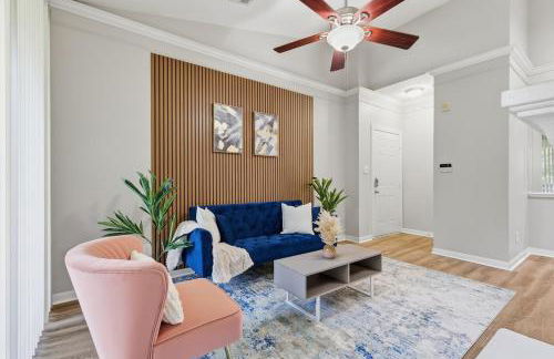 Stylish 1BR Suite with All the Comforts of Home - Photo 9