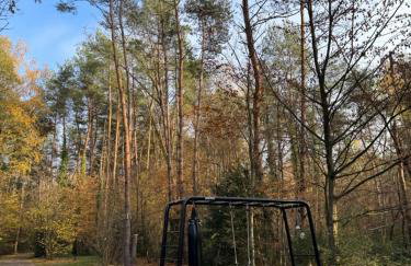 Forest Cabin Nest-Family Retreat for 7 with Sauna & Hot tub - Foto 5