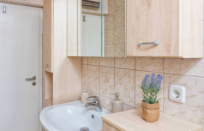 Hidden Gem Holiday Home With Pool in Kastel Stafilic - Foto 16