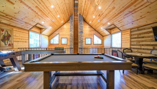 The Nomi Lodge - Sleeps 28 - Gorgeous Rustic Cabin, Centrally Located, Tons of Amenities - Foto 5
