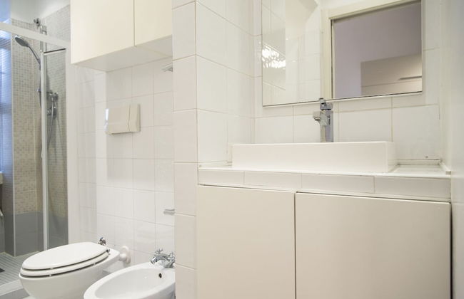 White and Clean Apartment near Metro MM1 - Foto 18