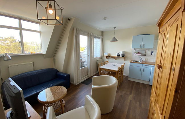 Family Apartment on Large Estate in Bergen aan Zee near Dunes & Beach - Photo 1