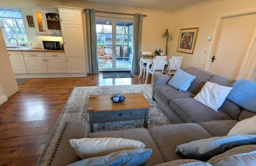 Luxury 2 Bed Cottage with Log Fire Hot Tub & Sauna - Foto 32