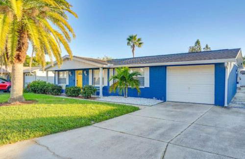 Luxe Family Friendly Retreat w Heated Pool Oasis - Foto 44