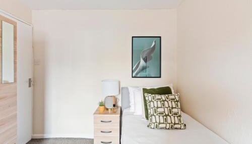 House - Sleeps up to 10 & Free Parking - Foto 4