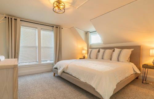 Roof Top Deck Near the Beach Dog Friendly - Photo 8