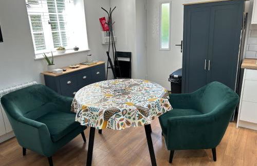 The Banditry, Glastonbury - Photo 11