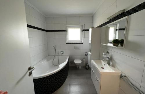 Prime Host Lovely Apartment - Photo 10