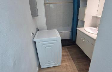 Chambre neuve dans un appartement partagé à 10 minutes du circuit - Foto 5