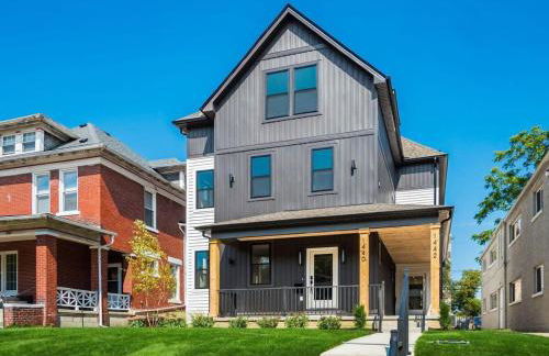 Luxury Escape 4BR 3 bath Oasis in Historic Old Town - Foto 50