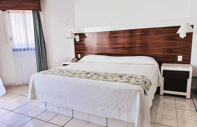 Hotel Tropicana - Near Olas Altas Street - Foto 11