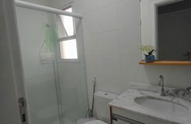 Apto Itaguá com piscina, churrasqueira, Wi-Fi e Ar Cond - Foto 15