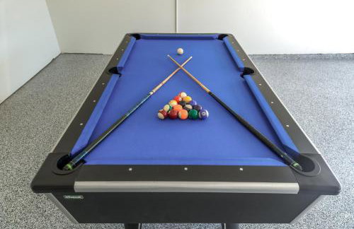 Disneyland Group Villa I Spacious Home for 22 w Game Room, Pool Table & EV Access - Foto 23