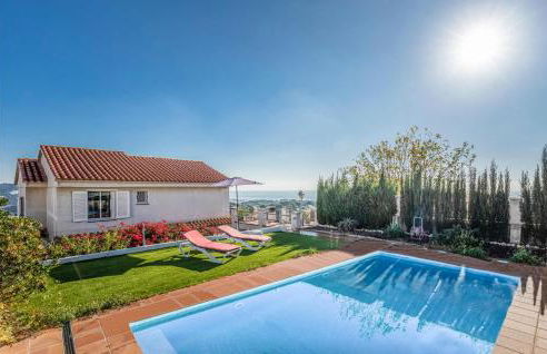 Gorgeous Home In Sant Cebrià De Vallalt - Foto 1