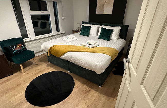 3 bed Chill Glouc With 3 Bedrooms and 1 Bathrooms - Photo 34