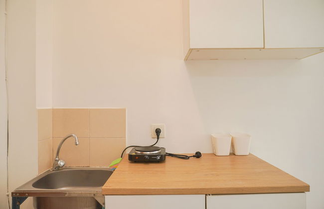 Best Choice And Homey Studio Tifolia Apartment - Foto 9