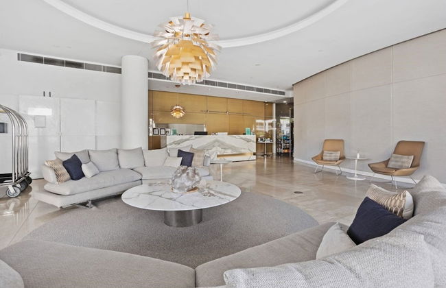 Luxury Beachfront Stay in Kirra - Photo 3