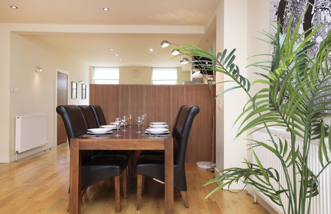 JOIVY Executive 2-Bed Apt With Stunning Roof Terraces - Foto 34