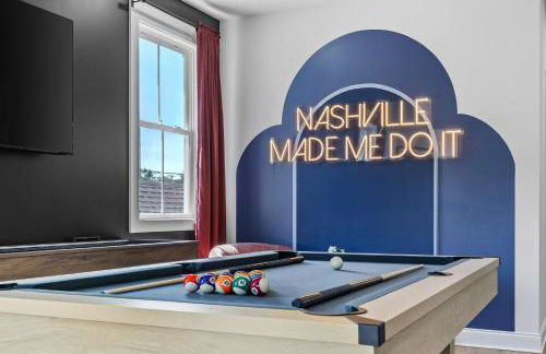 The Morrison - Karaoke Theater Backyard Oasis - Foto 4