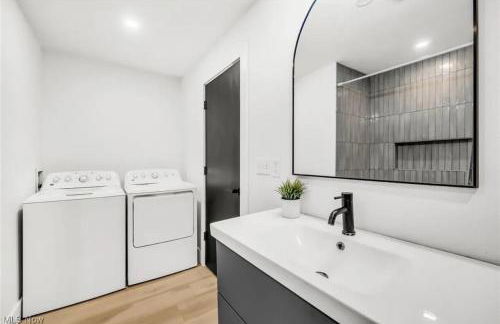 Akron - 4BR Modern Home - Foto 5