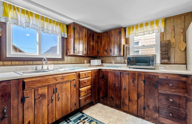 Beachfront Pet Friendly Sleeps 15 Bbq! - Photo 16