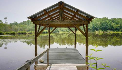 Cozy Georgia Abode with Deck, Fire Pit and Lake Access - Foto 3