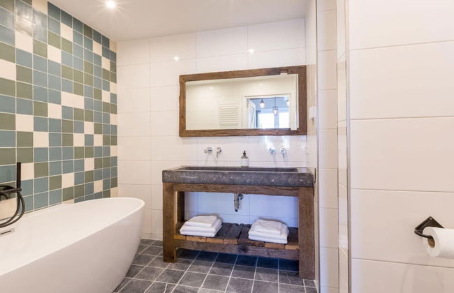 Family House Near Vrouwenpolder Beach - Photo 14