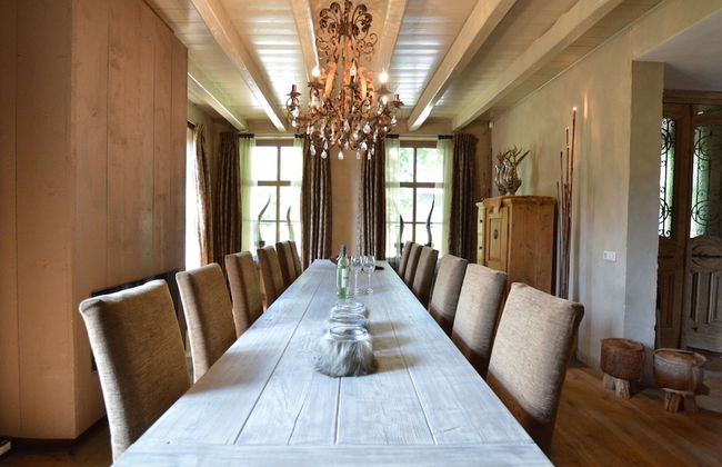 Grand Holiday Home in Alphen with Sauna & Hot Tub - Foto 28