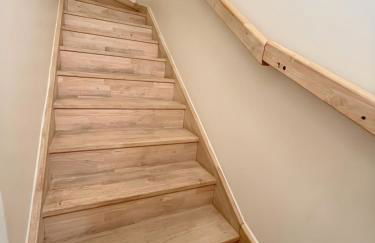 Cottage avec Parking gratuit - piscine et jeux - Foto 13