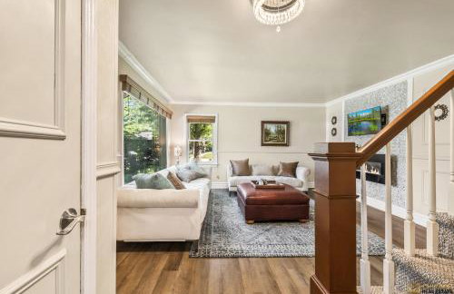 Cozy Evanston Villa with cinema and massage sofa - Foto 24