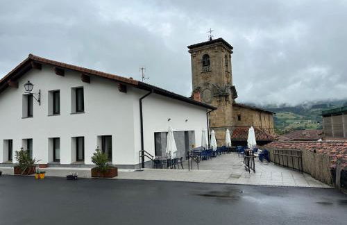 Araozko Ostatua - Foto 1