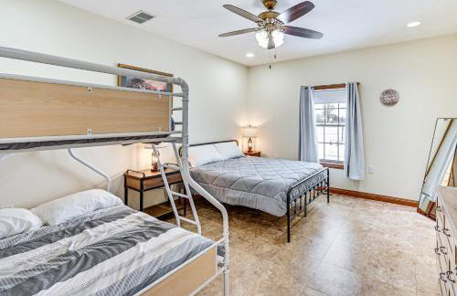 Near Shipshewana and Amish Country Patio and Grill! - Foto 11