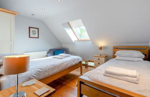 4 Bed in Llangyndeyrn CWRTY - Photo 25