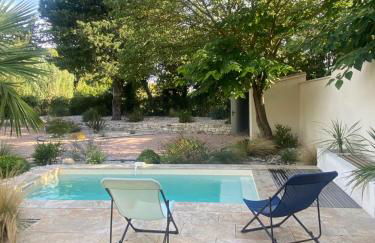 Maison avec piscine et jacuzzi proche de la rivière idéale pour un séjour détente - Photo 6