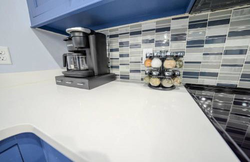 Ground Floor Waterfront on The Rez in Madison - Foto 26