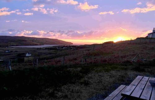 The Byre, Glasphein-Panoramic sea and glen views - Foto 29