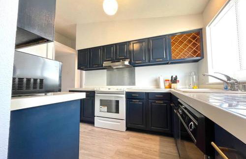 NEW Modern 4BD I 2BA Home 30MIN to Berkeley,SF,Napa - Foto 20