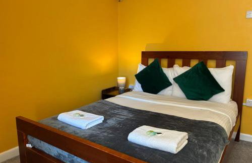 OceanNest-3 Bedroom Apartment free parking, EV 22kW - Foto 17