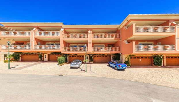 Lakeside Country Club - Photo 3