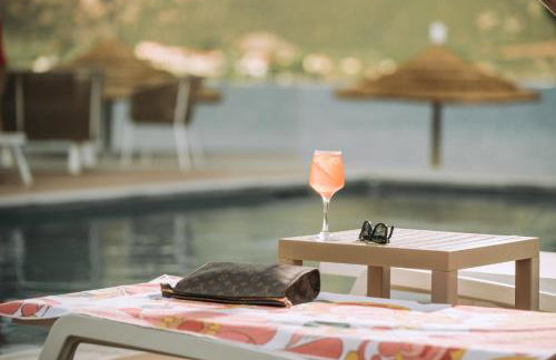 Trizonia Bay Hotel - Photo 33