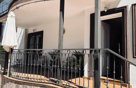 Extraordinaria Villa con piscina y chimenea - Photo 29