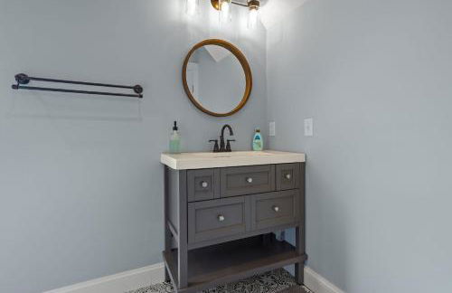 The Great Escape - renovated in-town charm! - Foto 31