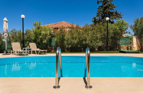 Garden House with Pool, 10min to center - Foto 43