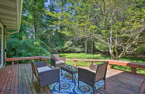 Charming Saylorsburg Retreat with Game Room and Patio! - Foto 3