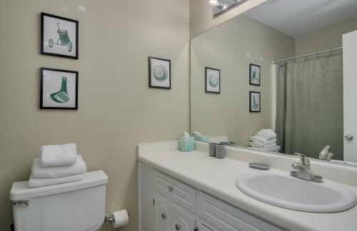 5min drive to AN Golf Club l Pet-Friendly l Big Backyard, BBQ & Fun Activities - Foto 32