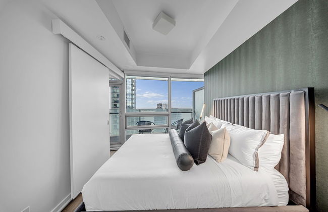 The Harbour Toronto - Photo 30