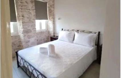 Ξενώνας "Alexandra's Coffee House" - Foto 3