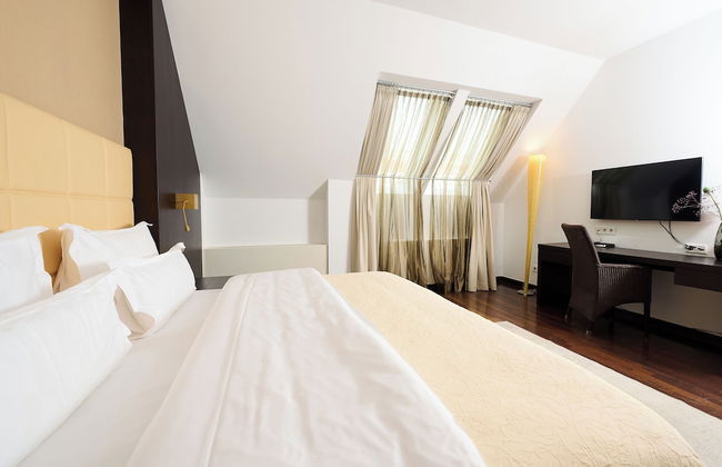 MyPlace Premium Apartments - Photo 18