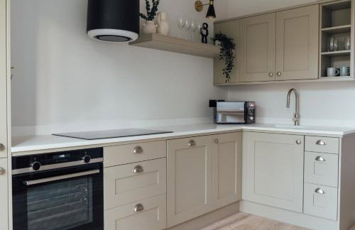 Luxurious & Modern London Apartment in Honor Oak - Photo 7